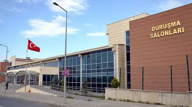 İstanbul Barosu Davasında Kaboğlu ve 10 Yönetici İçin Hapis Cezası Talebi