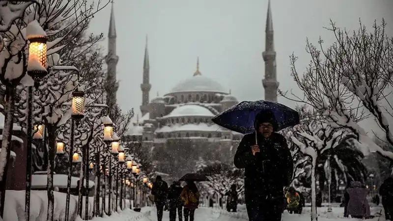 İstanbul'u Beyaz Örtüyle Buluşturacak Kar Yağışı Geri Dönüyor