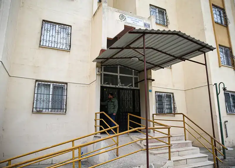 Asansörde Şok Eden Hırsızlık Olayı: Çatı Güvencinleri Çalındı!