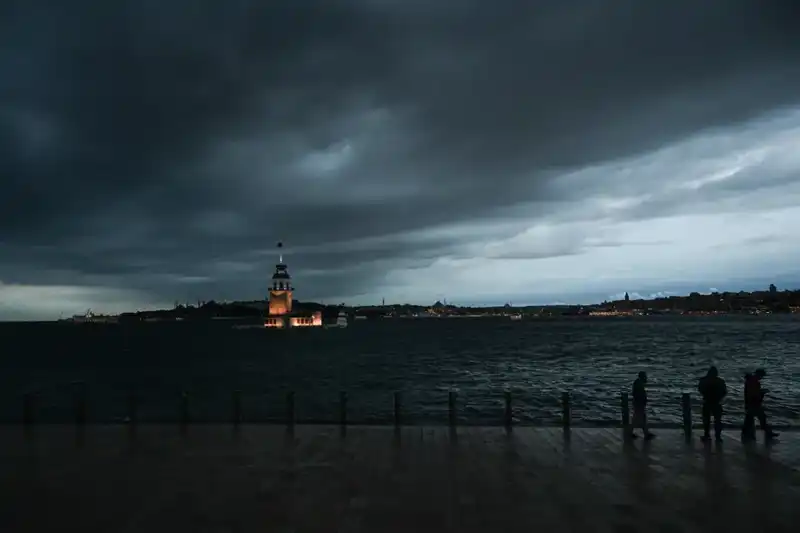 İstanbul’da Bugün Gece Başlayacak Kar Yağışı 19 İlçeyi Etkileyecek!